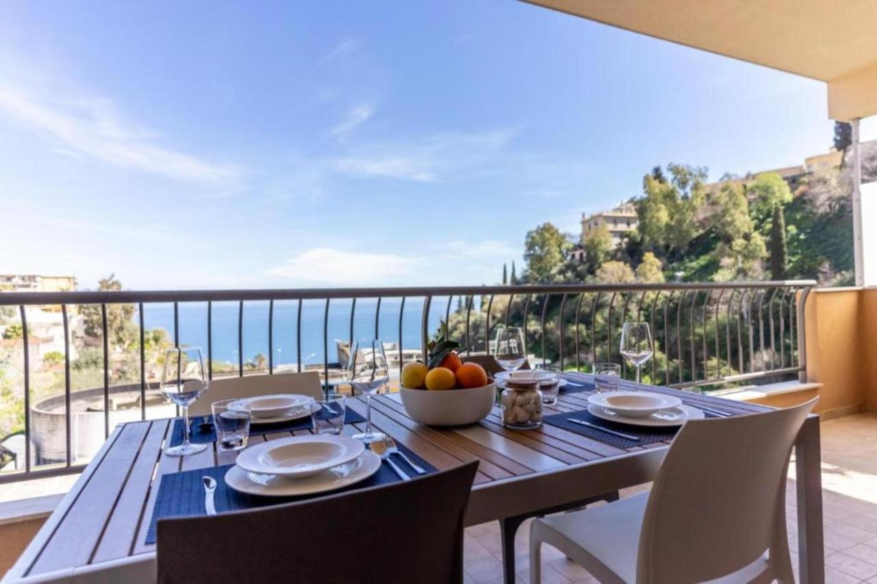 Appartamento Calipso Seaview Flat With Private Parking Taormina Esterno foto